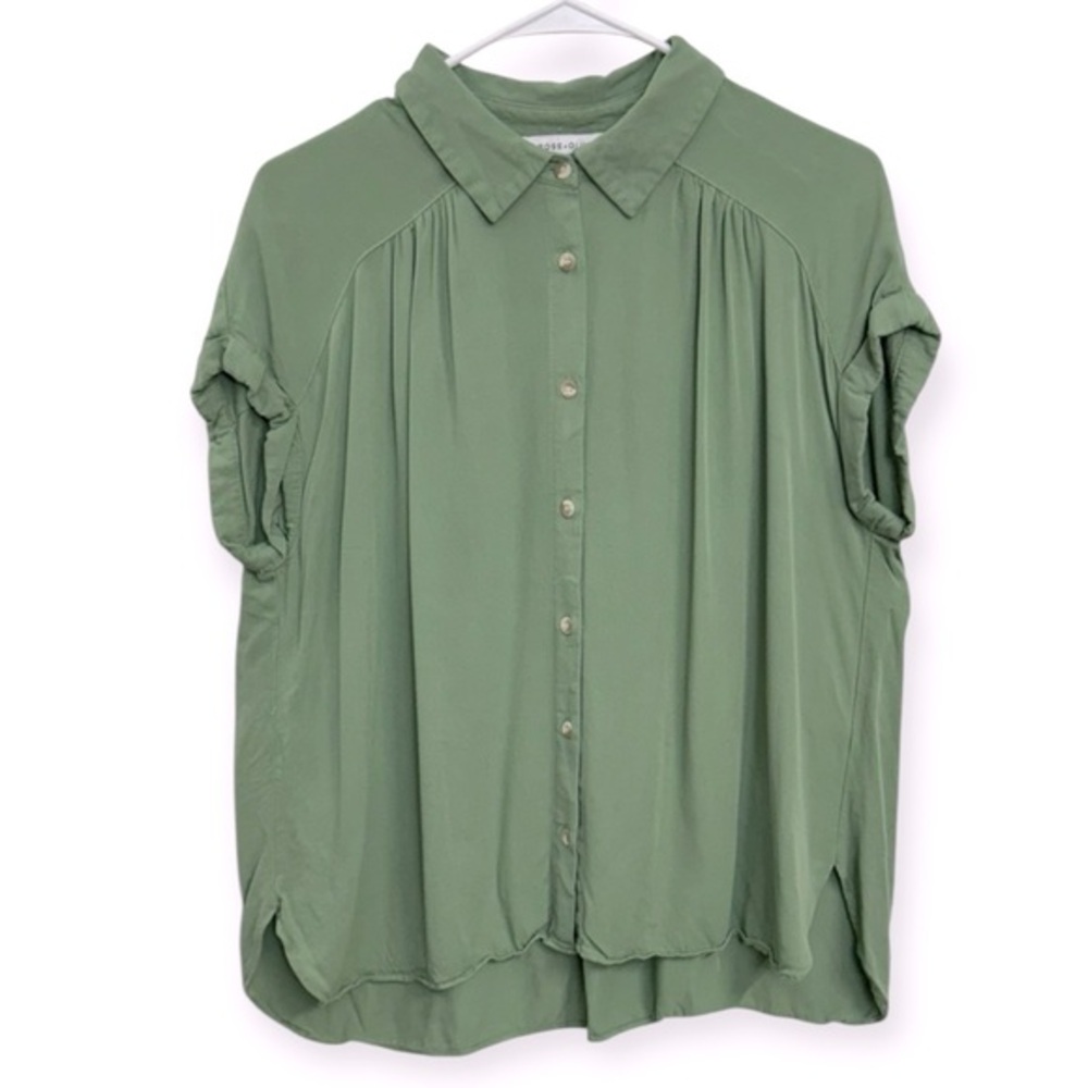 Rose & Olive Women’s Olive Green Button-Down Shirt Size L *243‎